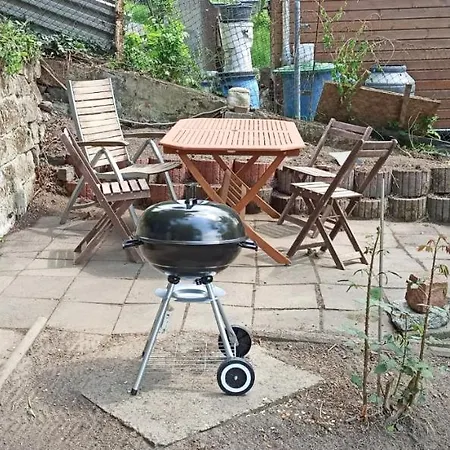 Apartment Urlaubsmagie - 5 Fussminuten Zur Elbe, Garten, Pool - R2