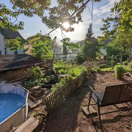 Urlaubsmagie - 5 Fussminuten Zur Elbe, Garten, Pool - R2 Apartment
