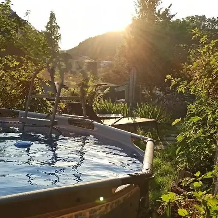Apartment Urlaubsmagie - 5 Fussminuten Zur Elbe, Garten, Pool - R2 Rathmannsdorf